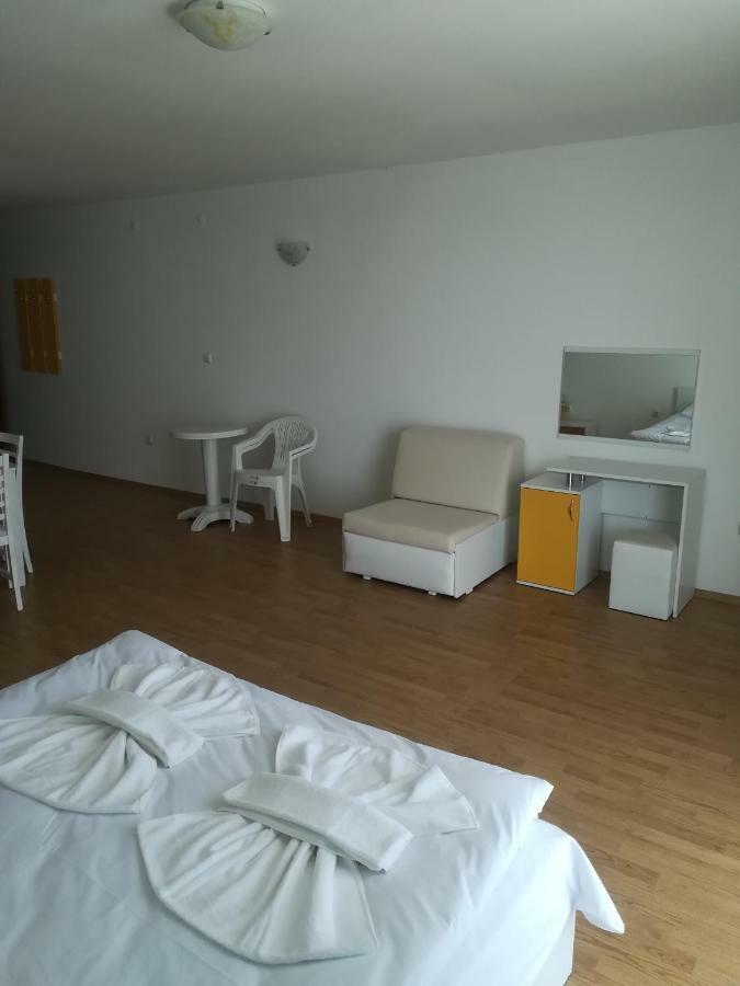 Apartment Rutland Ravda Exteriér fotografie